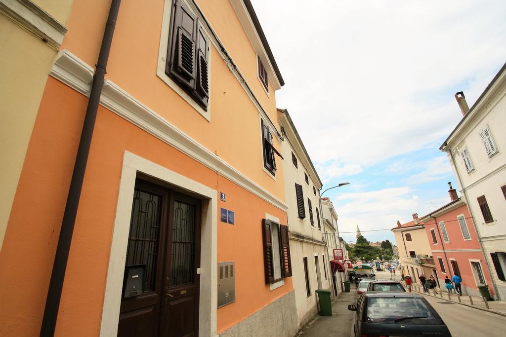 Old Town Rooms And Apartment Poreč Exteriör bild